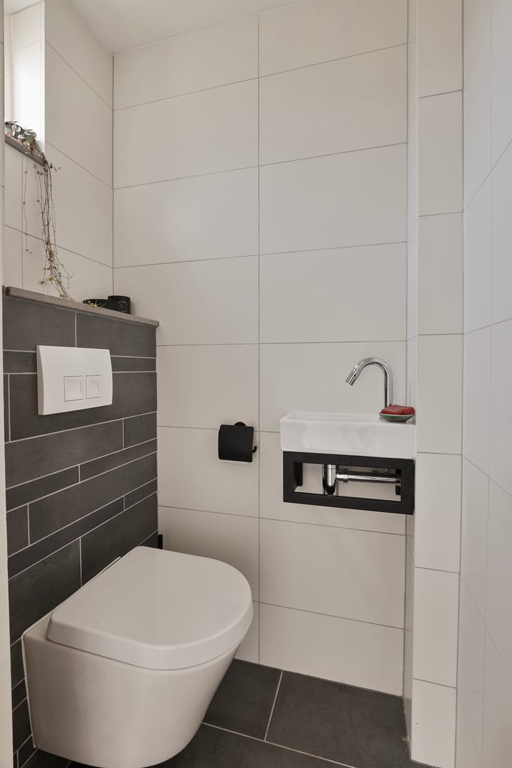 Foto 23 van Burg. J. Poschstraat 10