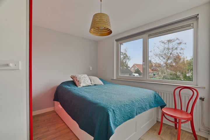 Foto 36 van Burg. J. Poschstraat 10