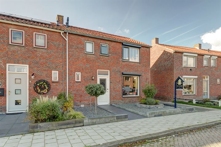 Bekijk foto 4 van Meidoornstraat 7