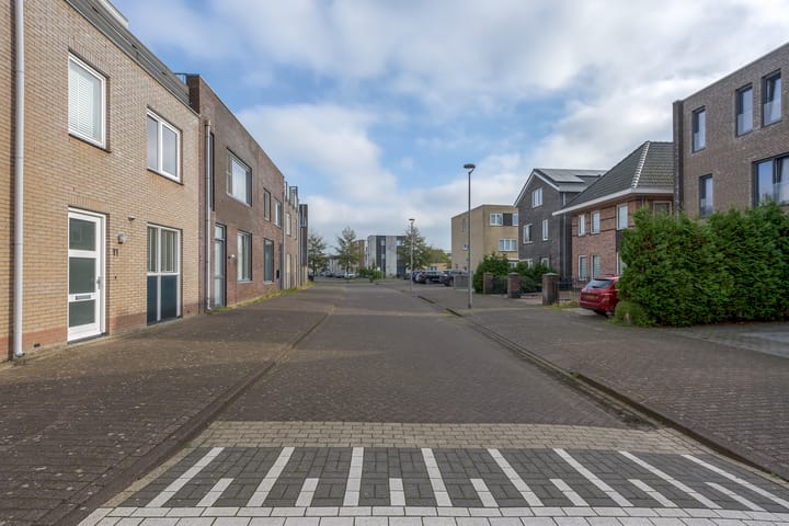 Foto 50 van Venusstraat 11