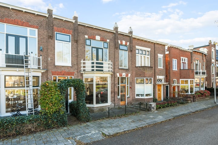 Bekijk foto 11 van Spoorstraat 62