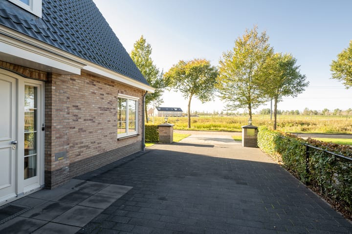 Foto 46 van Paasloostraat 2