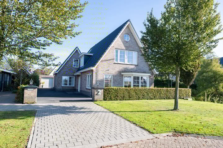 Foto 48 van Paasloostraat 2