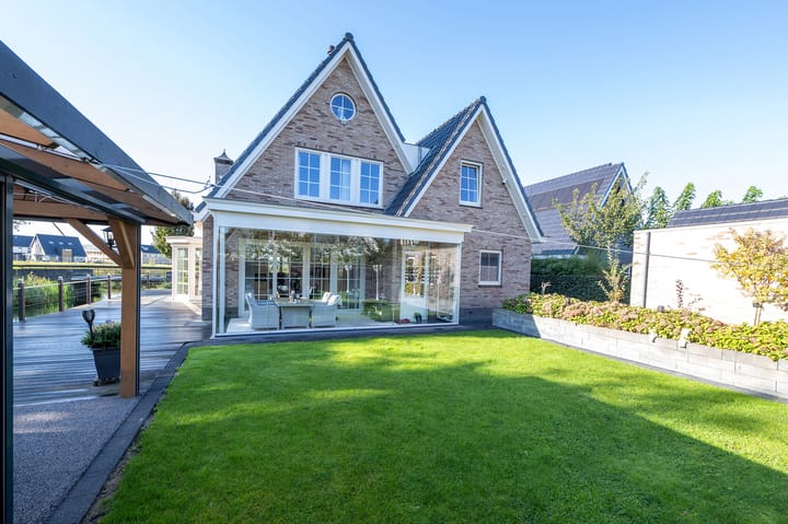 Foto 58 van Paasloostraat 2