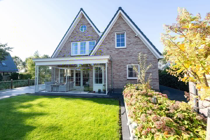 Foto 59 van Paasloostraat 2