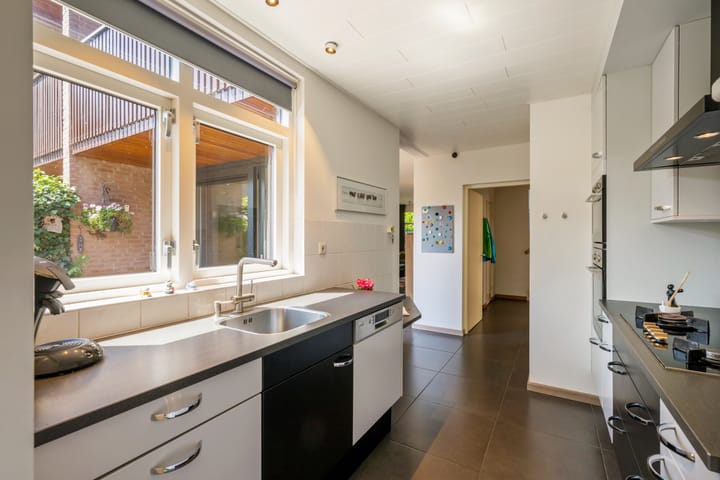 Foto 12 van Heischeutstraat 94