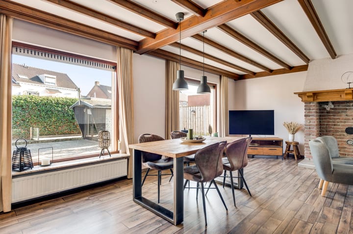 Foto 12 van Monseigneur Nolensstraat 6