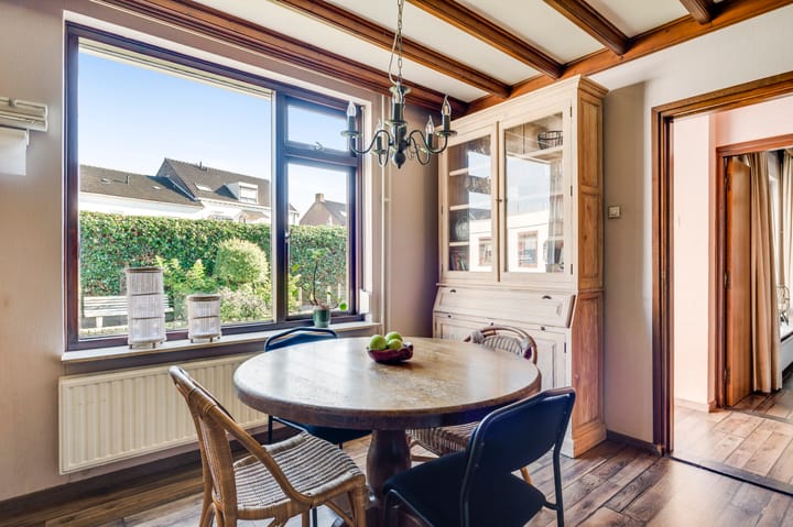 Foto 18 van Monseigneur Nolensstraat 6