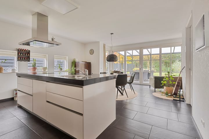 Photo 23 of Titelroas 15