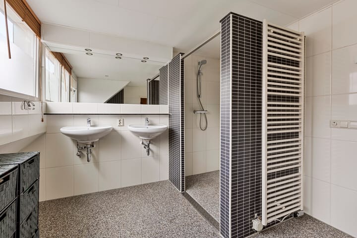 Photo 38 of Titelroas 15