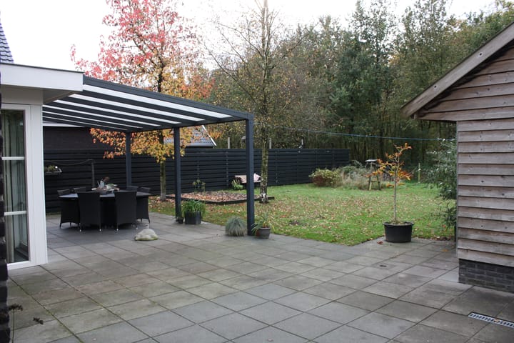 Photo 48 of Titelroas 15