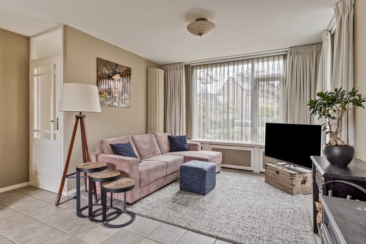 Foto 12 van Castaert 42