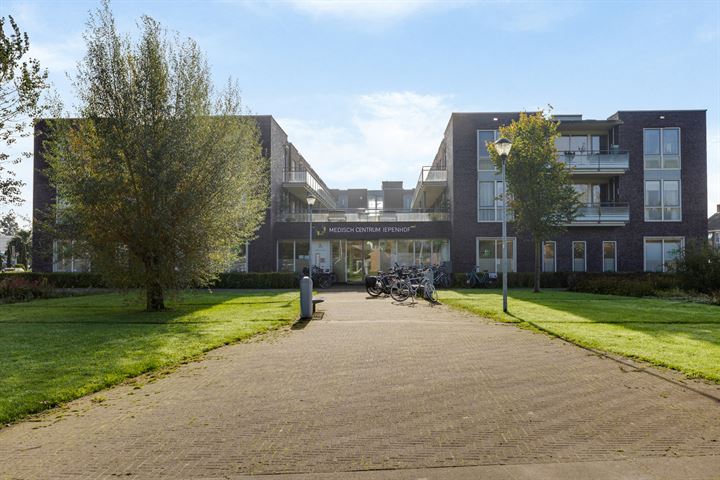 View photo 37 of Berkenlaan 15