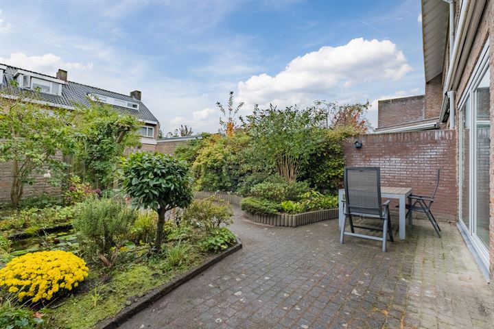 Bekijk foto 32 van Roosenburgstraat 35