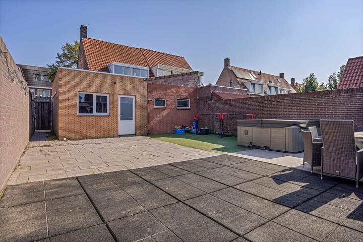 Foto 32 van Burgemeester Magneestraat 70