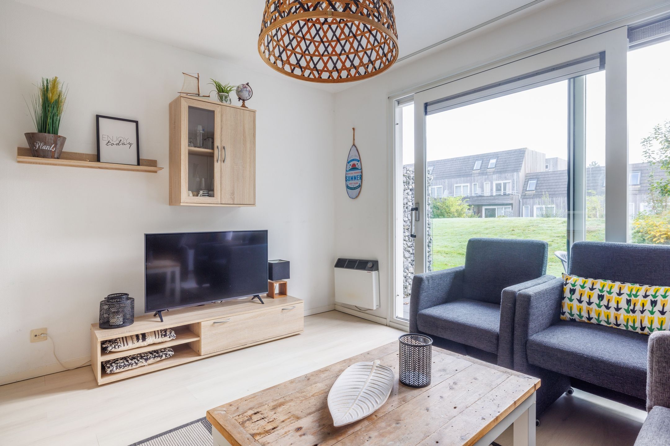 1-bedroom freehold villa in Hollum — photo 1 of 5