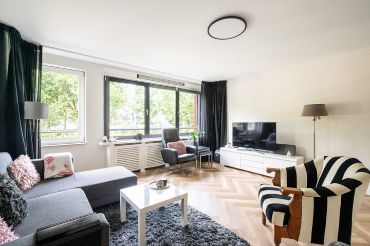 Foto 10 van Burgemeester Jhr. Quarles van Uffordlaan 559