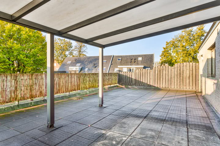 Photo 3 of Dorpsplein 23