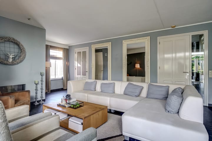 Foto 13 van Spade 45