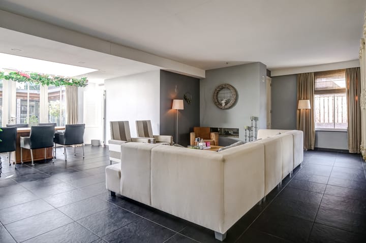 Foto 14 van Spade 45