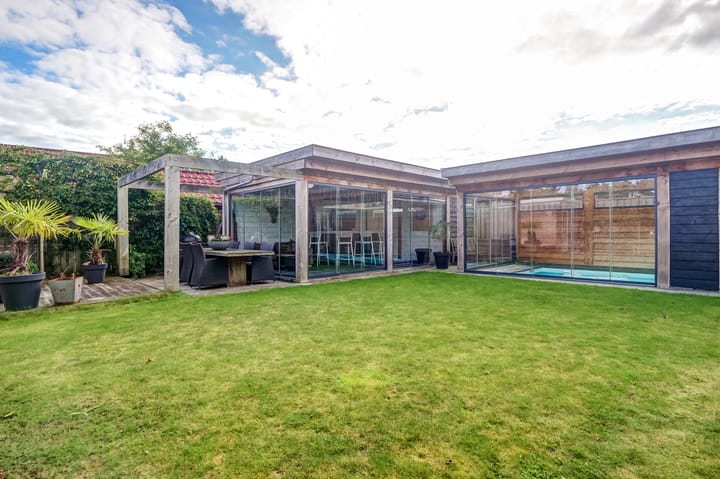 Foto 36 van Spade 45