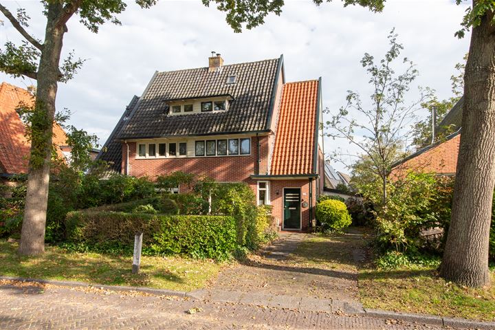 View photo 39 of Dokter van Peltlaan 23