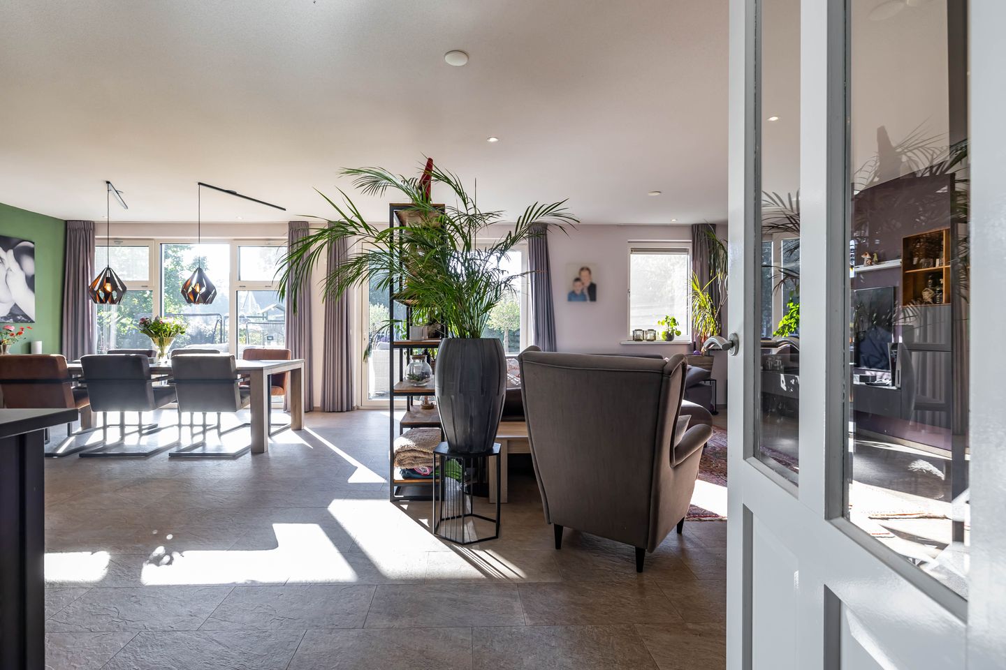 Foto 14 van Vriezerweg 6-A