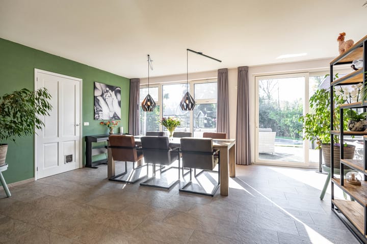 Photo 25 of Vriezerweg 6-A