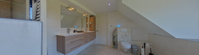 Bekijk 360° foto van Badkamer van Vriezerweg 6-A