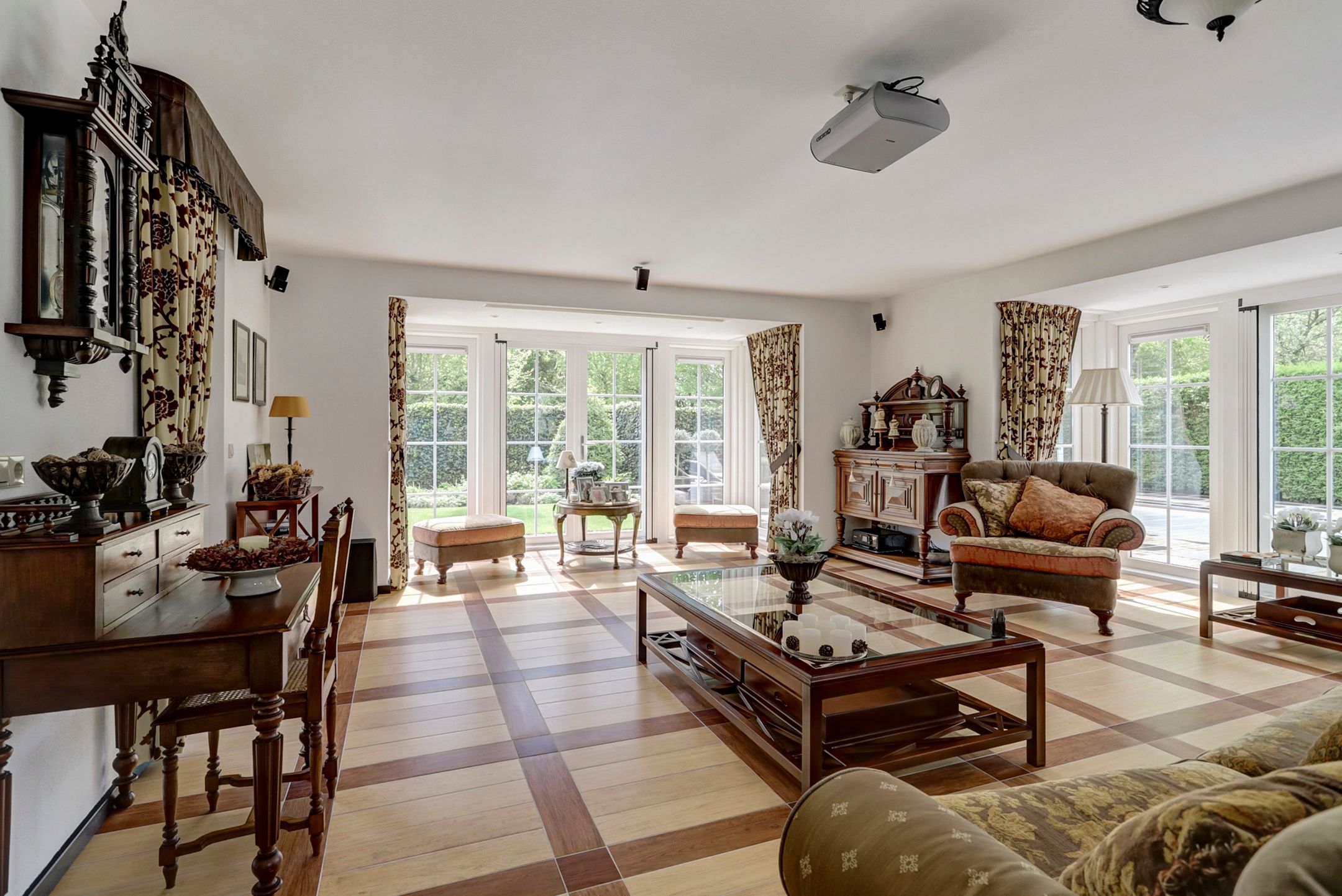 Foto 18 van Albert van Dalsumlaan 18