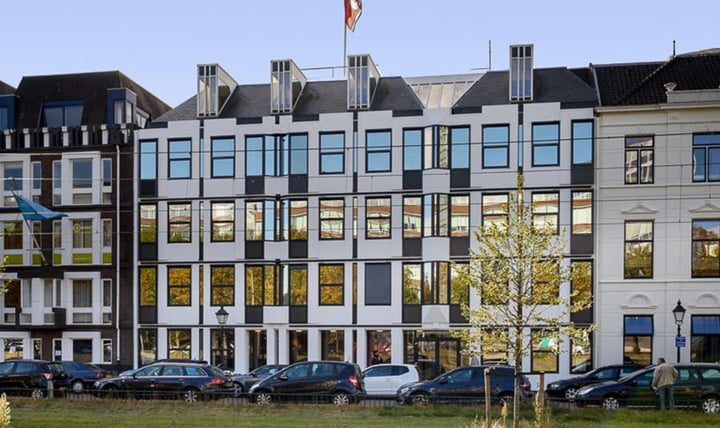 Koninginnegracht 10