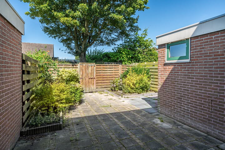 Foto 2 van Meester de Vriesstraat 38