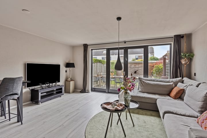 Foto 8 van Robert de Vriesstraat 48