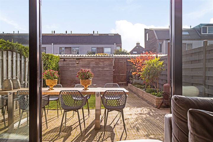 View photo 10 of Robert de Vriesstraat 48