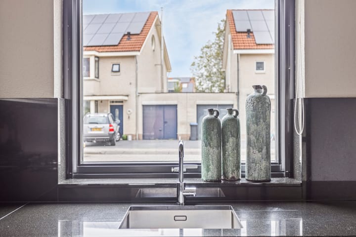 Foto 14 van Robert de Vriesstraat 48