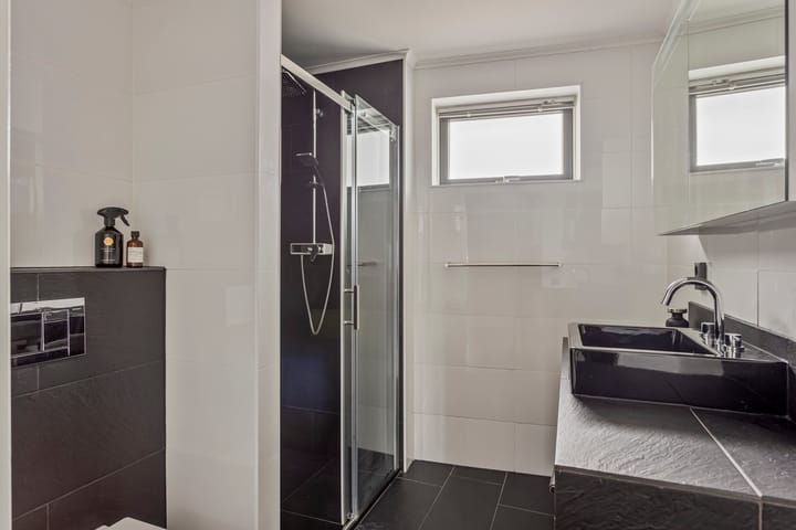 Foto 24 van Robert de Vriesstraat 48