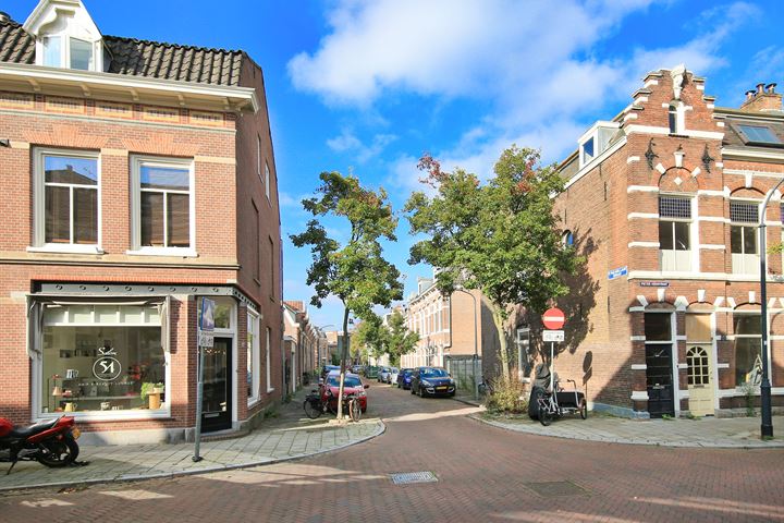 Bekijk foto 41 van Nicolaas van der Laanstraat 7-ZW