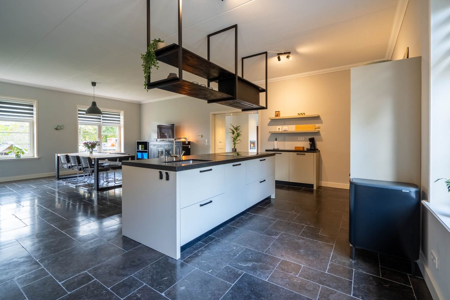 Foto 20 van Hoofdweg 185