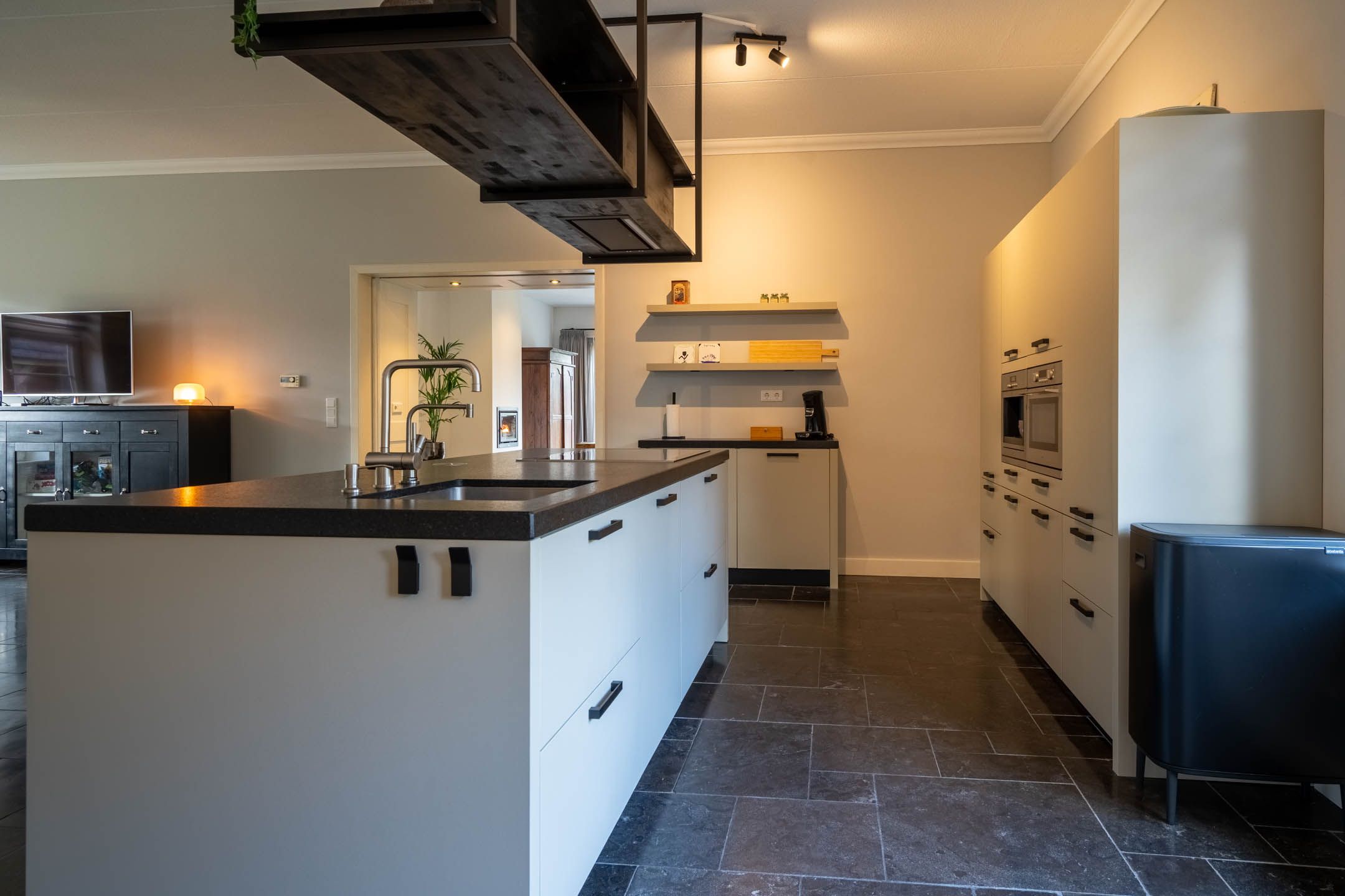 Foto 21 van Hoofdweg 185