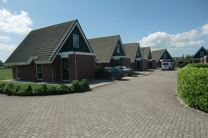 Bekijk foto 1 van Oosteinde 12-27