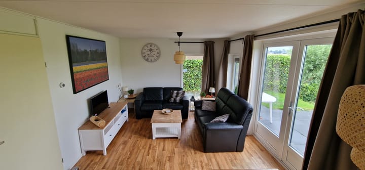 Photo 15 of Oosteinde 12-27