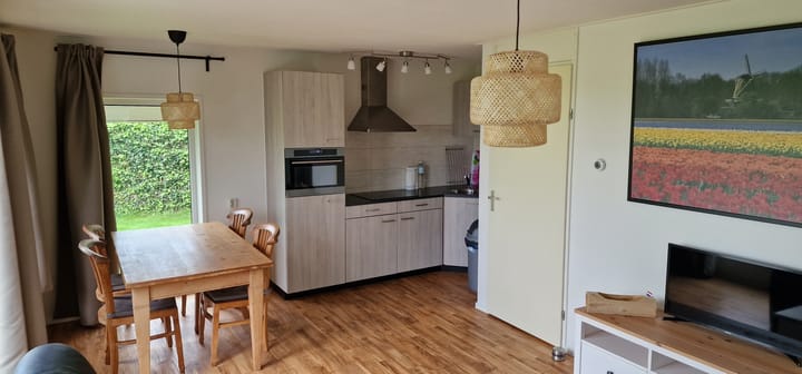 Photo 16 of Oosteinde 12-27