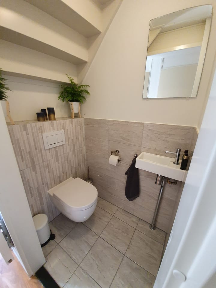 Photo 19 of Oosteinde 12-27