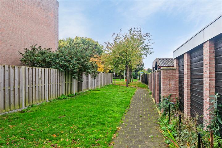 Bekijk foto 32 van Rozenstraat 22