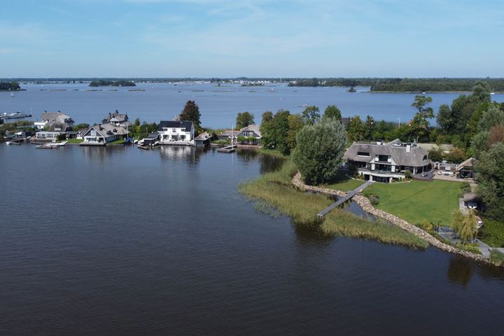 Bekijk foto 3 van Nieuw-Loosdrechtsedijk 227