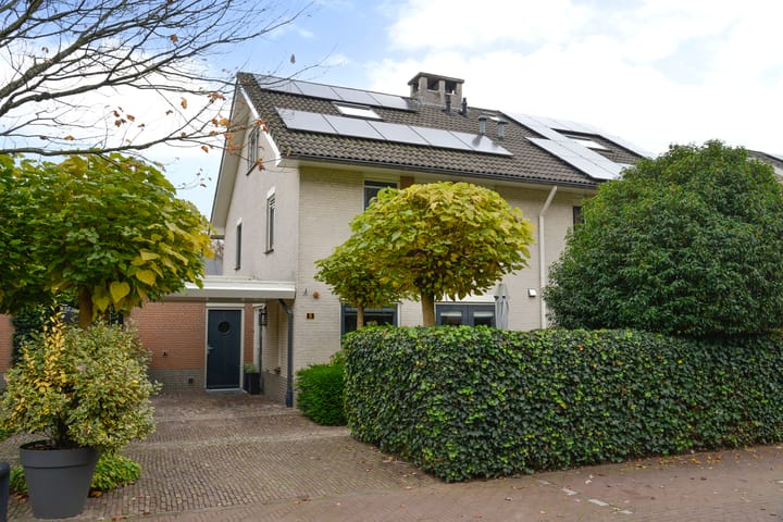 Foto 1 van Abraham Crijnssenstraat 8