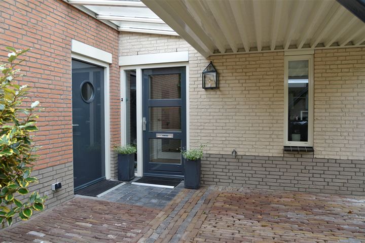 View photo 27 of Abraham Crijnssenstraat 8