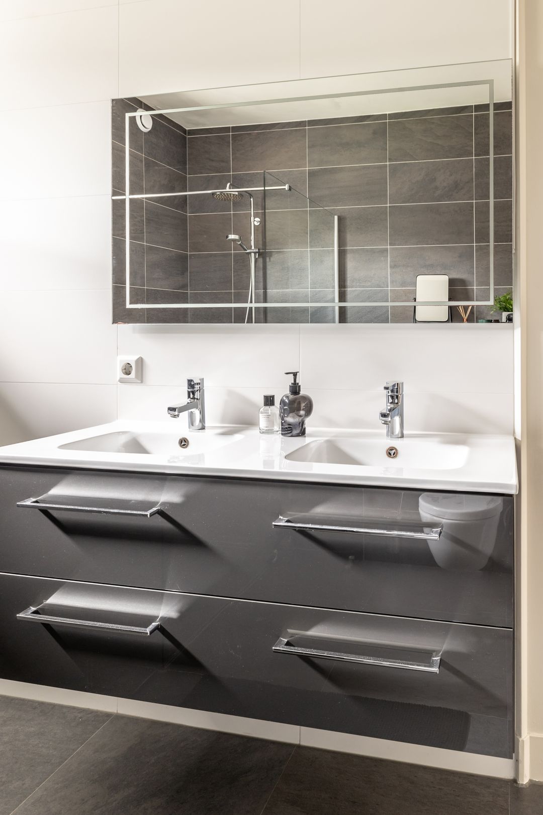 Photo 86 of Liesboslaan 295