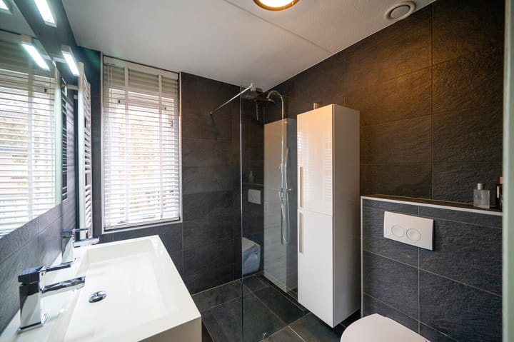 Foto 17 van Martensweg 11