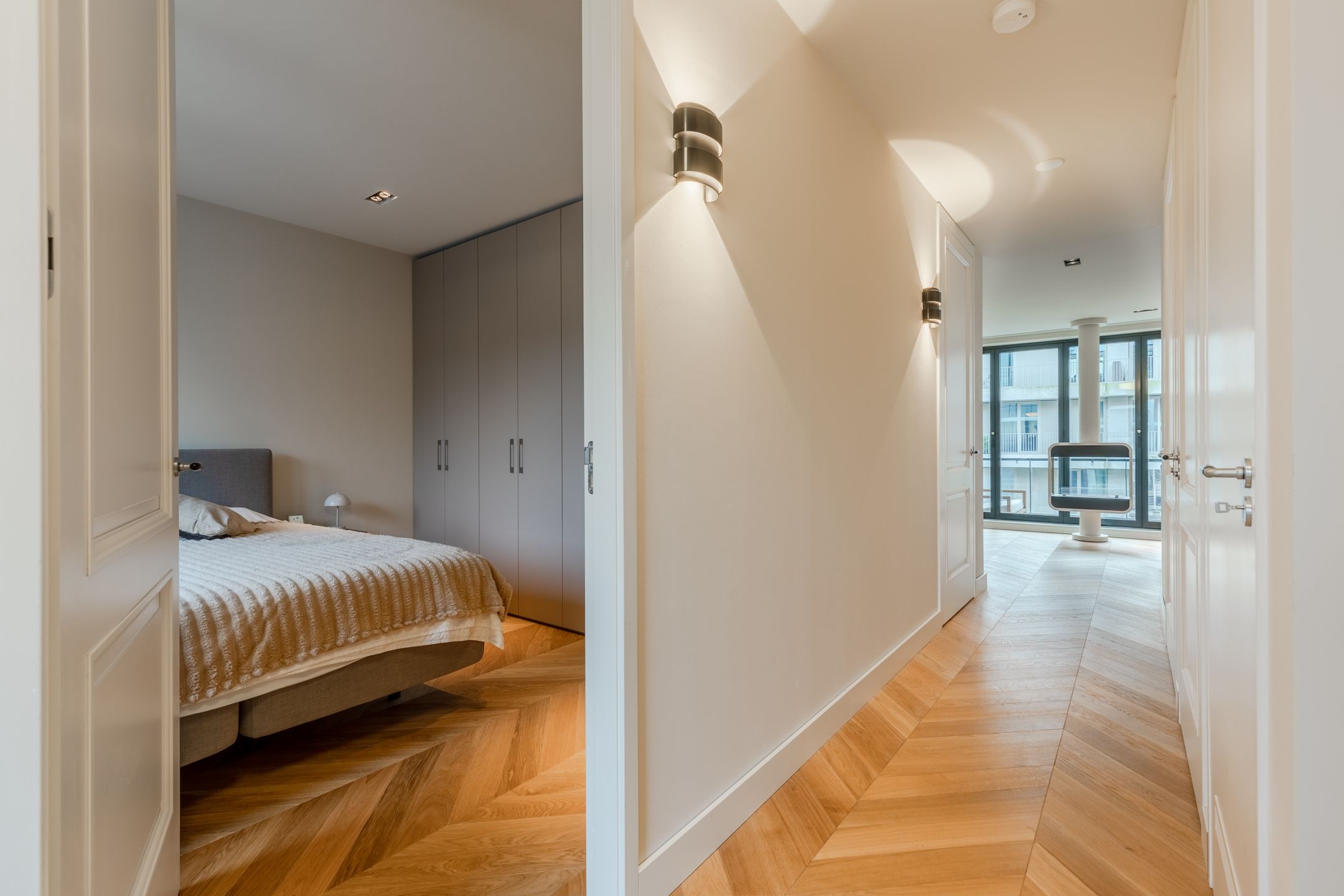 Photo 24 of Muiderlaan 385